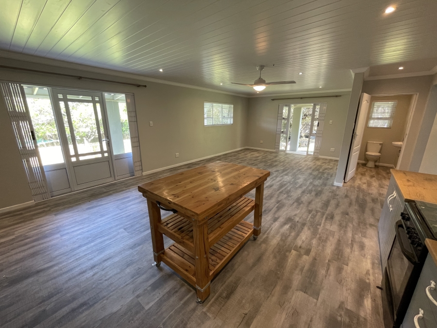 1 Bedroom Property for Sale in Kidds Beach Eastern Cape